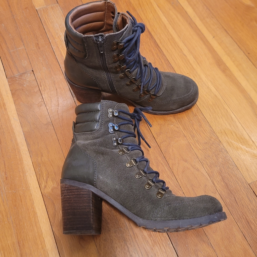 Lucky Brand Women's Olive Lace-Up Ankle Boots Size 10